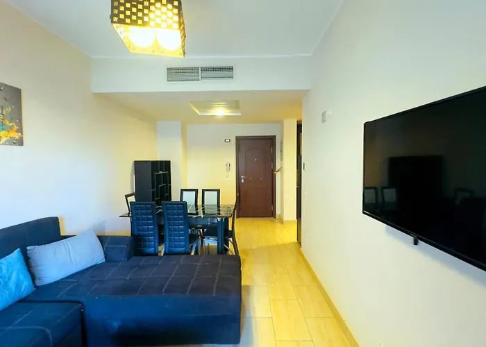 Kevin Aldau Heights Apartment *