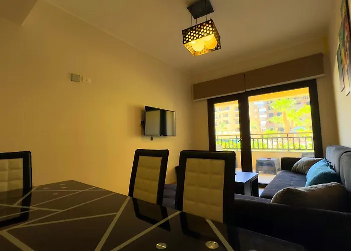Apartment Kevin Aldau Heights *