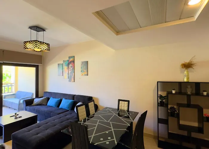 Apartment Kevin Aldau Heights