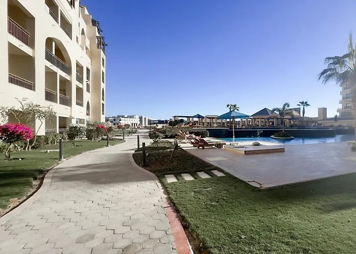 Kevin Aldau Heights Hurghada